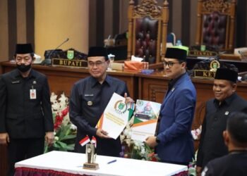 DPRD Tanah Bumbu Tetapkan APBD 2025: Fokus pada Pembangunan dan Kesejahteraan