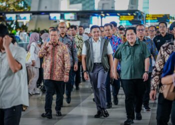 Pemerintah Turunkan Harga Tiket Pesawat Domestik Saat Libur Lebaran