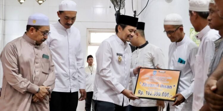 [Foto] Bantuan Pondok Pesantren