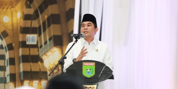 Silaturahmi Bupati Andi Rudi Latif dengan SKPD : Ajang Memperkuat Sinergi Seluruh Elemen Pemerintahan di Kabupaten Tanah Bumbu.