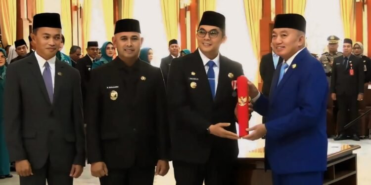 Bupati Andi Rudi Latif Terima SK Pengesahan dan Pengangkatan Kepala Daerah Periode 2025-2030