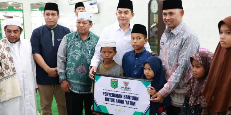 Bupati Bang Arul Sampaikan Pesan Kamtibmas pada Safari Ramadhan Bersama Masyarakat Kusan Hilir
