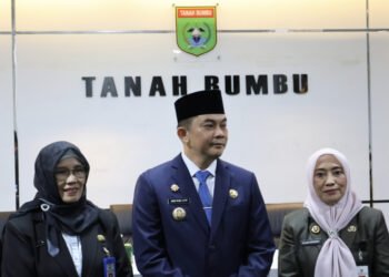 Bupati Andi Rudi Latif Resmi Kukuhkan Plh. Sekda Tanah Bumbu