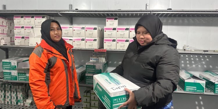 Dinkes Kalsel Distribusikan 3.844 Vial Vaksin Meningitis untuk Calon Jemaah Haji 2025