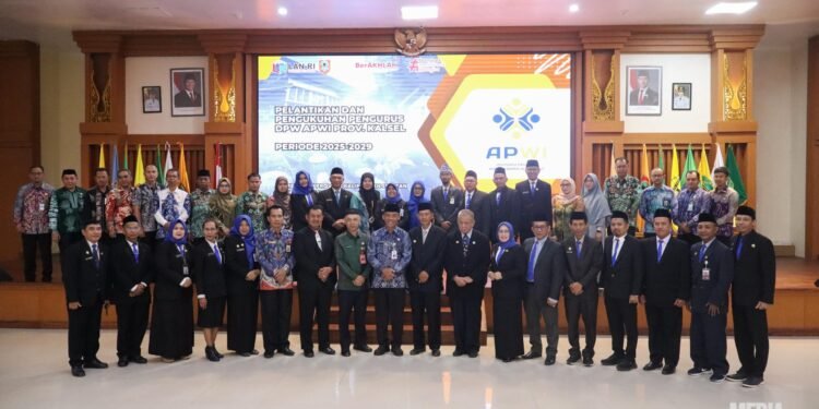 DPW APWI Kalsel Resmi Dikukuhkan, Tekankan Peran Strategis Widya Iswara dalam Peningkatan Kompetensi ASN