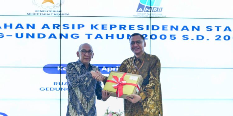 Sekretariat Dukungan Kabinet, Kemensetneg Serahkan Arsip Kepresidenan Statis Undang-Undang Tahun 2005 s.d. 2008 ke Arsip Nasional
