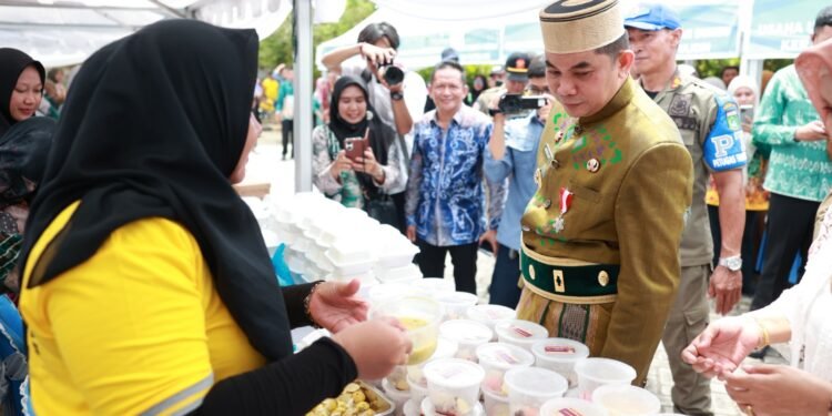 Hari Jadi ke-22 Tanah Bumbu Meriah dengan Kuliner Nusantara, Bupati Bang Arul Apresiasi Kolaborasi SKPD-UMKM