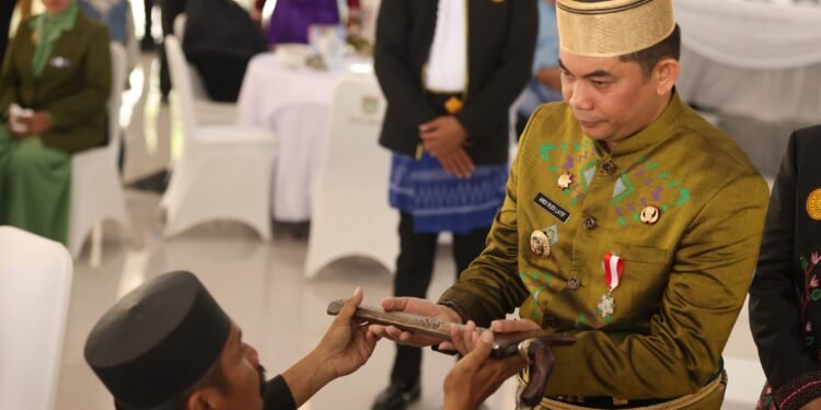 Bang Arul Apresiasi Keindahan Seni dan Budaya di Peringatan Hari Jadi ke-22 Tanah Bumbu