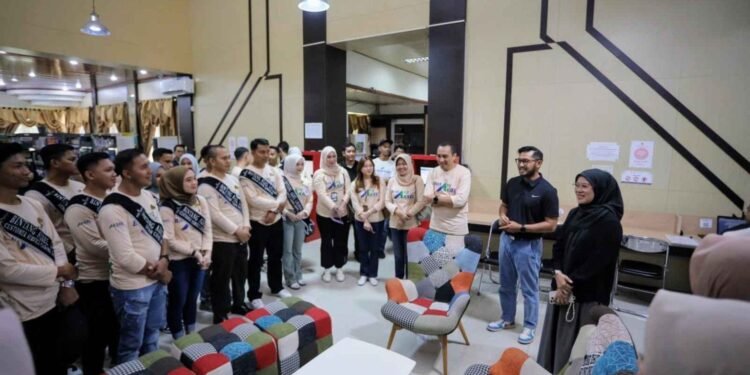 Perpustakaan Palnam Dispersip Terima Kunjungan dari Bintang Aksel Bank Kalsel