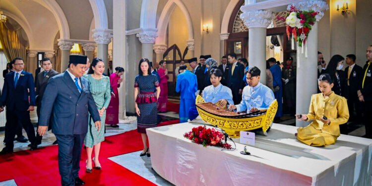 Momen Hangat Diplomasi Budaya: PM Paetongtarn Ajak Presiden Prabowo Kunjungi Pameran Seni dan Kuliner Thailand