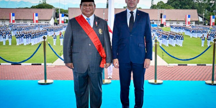 Presiden Macron Anugerahkan Grand Croix de la Légion d’Honneur kepada Presiden Prabowo