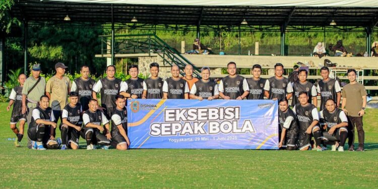 Gerakkan Budaya Olahraga, Tim Sepakbola Dispora Kalsel Taklukan Tim Yogyakarta di Laga Persahabatan  