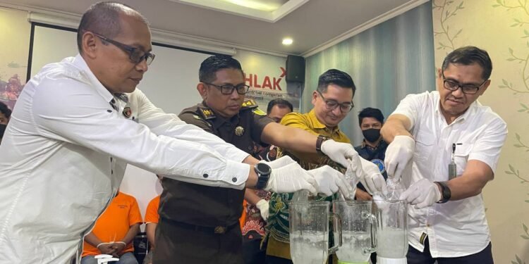 BNNP Kalsel Musnahkan 506 Gram Sabu, Ungkap 3 Kasus Besar Narkotika di Tiga Lokasi Berbeda