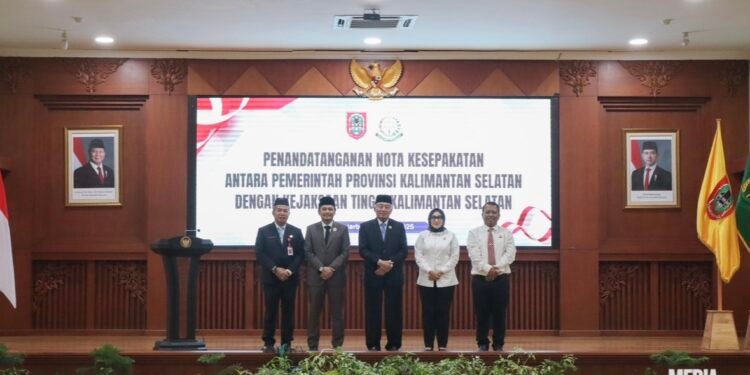 Pemprov Kalsel dan Kejati Teken Nota Kesepakatan Penanganan Masalah Hukum Perdata dan TUN, Wujudkan Pemerintahan Bersih dan Akuntabel