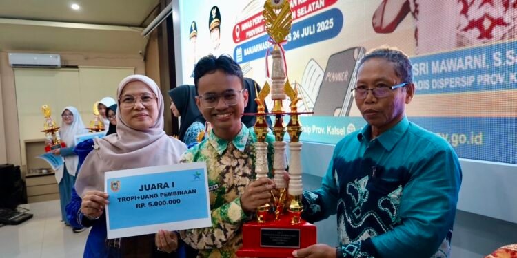 Siswa SMAN 1 Banjarmasin Juarai Lomba Resensi Buku Tingkat SMA/Sederajat