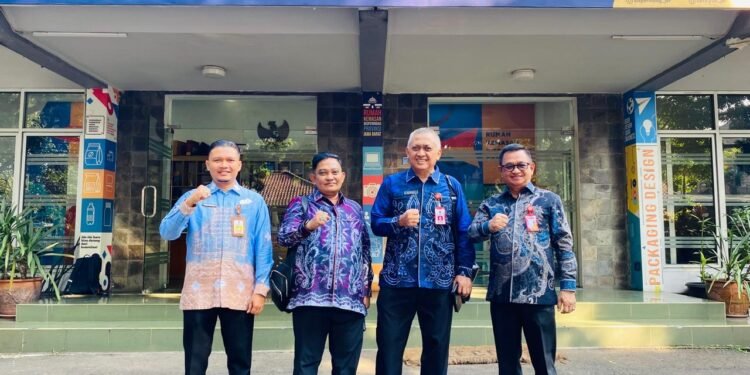 Disdag Kalsel Bersama Komisi II DPRD Kunker ke UPT Rumah Kemasan Dinas Perindustrian dan Perdagangan Jabar