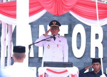 HUT RI Ke-80, Upacara Penurunan Bendera di Tanah Bumbu Berlangsung Khidmat dan Tertib