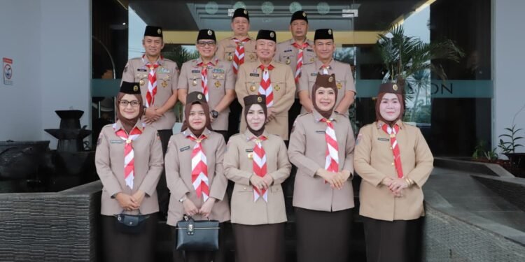 Ketua Kwarda Pramuka Kalsel Hj. Fathul Jannah Muhidi Lantik Mabida, Kwarcab dan LPK Gerakan Pramuka Tabalong Periode 2025-2030
