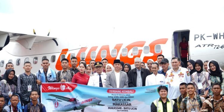 Batulicin–Makassar Terbang Perdana, Tiket Langsung Ludes