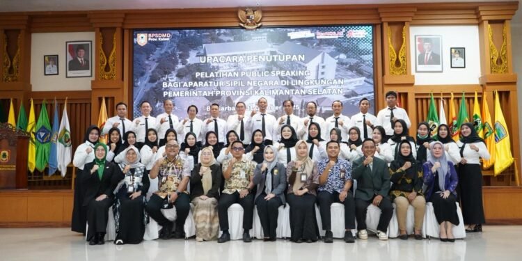 Pelatihan Public Speaking ASN Pemprov Kalsel Resmi Ditutup, ASN Diharapkan Jadi Komunikator Andal Pemerintah