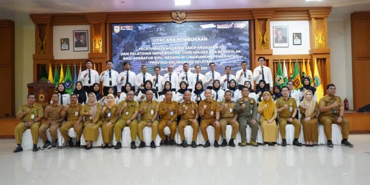 Pemprov Kalsel Buka Pelatihan Implementasi Core Value BerAKHLAK dan Penguatan SAKIP Angkatan II