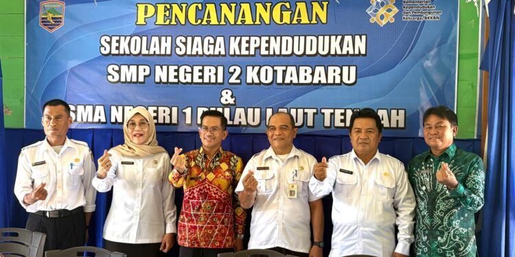 Pemkab Kotabaru Canangkan SMPN 2 Kotabaru dan SMAN 1 PL. Tengah Sebagai Sekolah Siaga Kependudukan