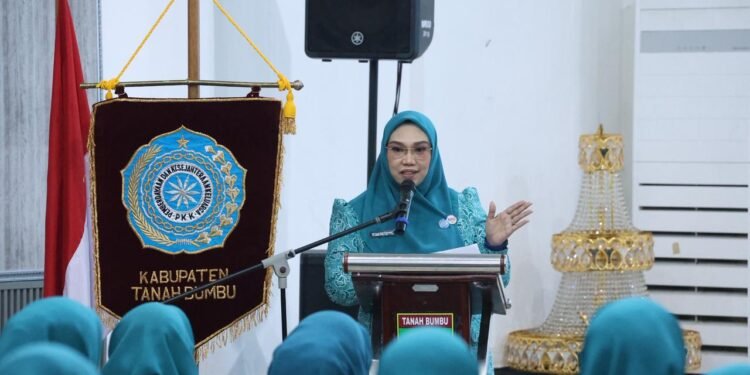 Image default