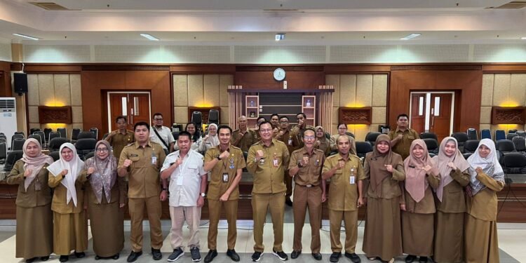 Biro Perekonomian Kalsel Sinkronkan Kebijakan Remunerasi dan Evaluasi Kinerja 14 UPTD BLUD Tahun 2025