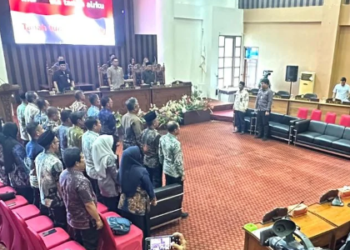 DPRD Tanah Bumbu Gelar Paripurna, Bupati Setujui Raperda Perizinan Berbasis Risiko demi Kemudahan Usaha