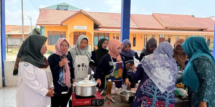 Sekolah Pangan Tanah Bumbu, Bupati Andi Rudi Latif Dorong Inovasi Olahan Ikan untuk Ekonomi Keluarga dan Pencegahan Stunting