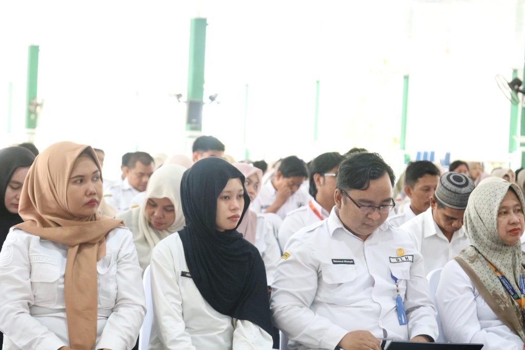 Bupati Tanah Bumbu melalui Asisten Kesra membuka Workshop Standar Pelayanan Perangkat Daerah di Pendopo Kantor Bupati Batulicin, 23 September 2026.